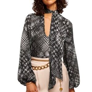 NEW RAMY BROOK PRINTED V-NECK TOP